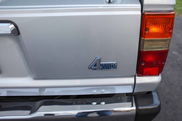 1987 Silver Toyota Land Cruiser Wagon