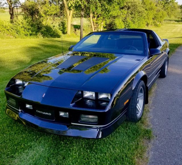 1987 Black Chevrolet Camaro 2 door