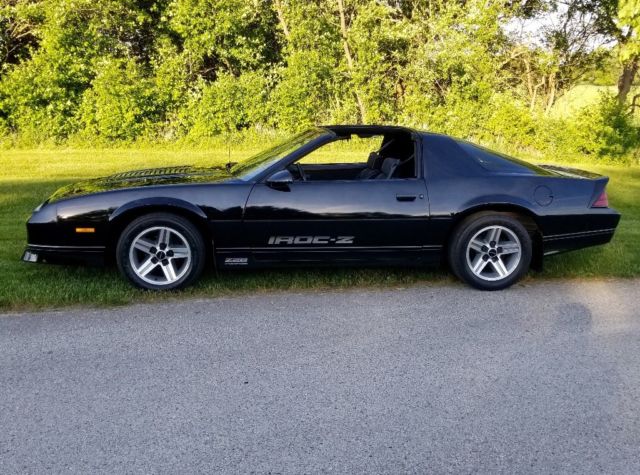 1987 Black Chevrolet Camaro 2 door