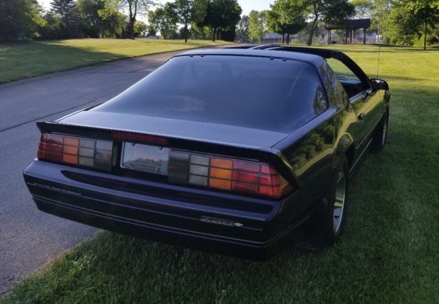 1987 Black Chevrolet Camaro 2 door