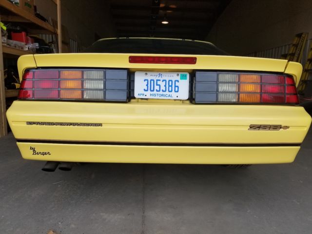 1987 Yellow Chevrolet Camaro
