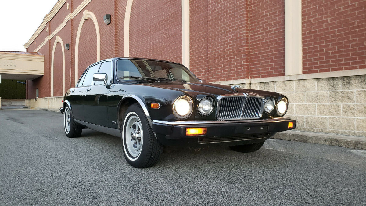 1987 Jaguar XJ6 Sedan