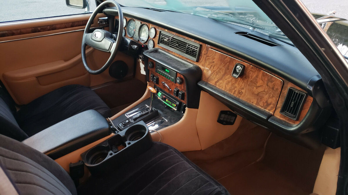 1987 Jaguar XJ6 Sedan