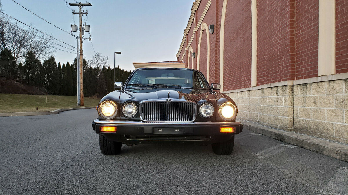 1987 Jaguar XJ6 Sedan
