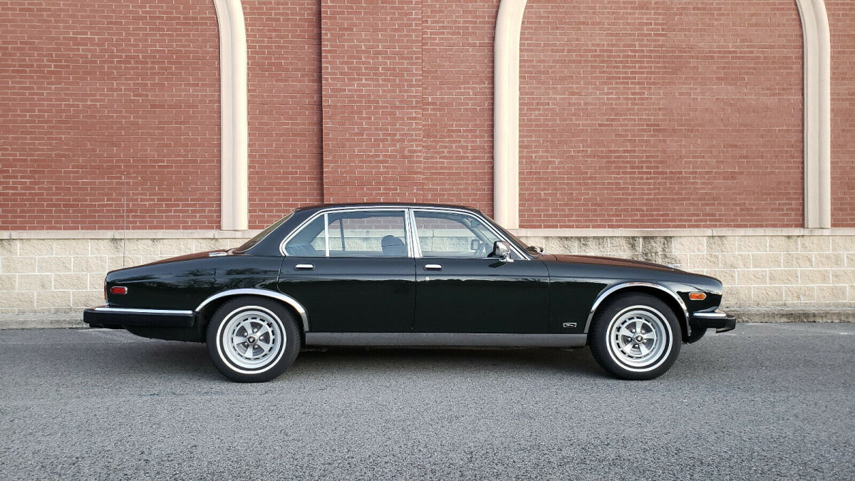 1987 Jaguar XJ6 Sedan