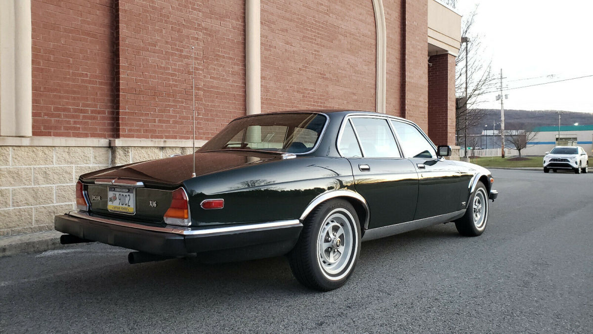 1987 Jaguar XJ6 Sedan