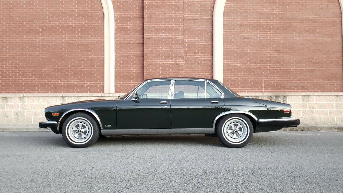1987 Jaguar XJ6 Sedan