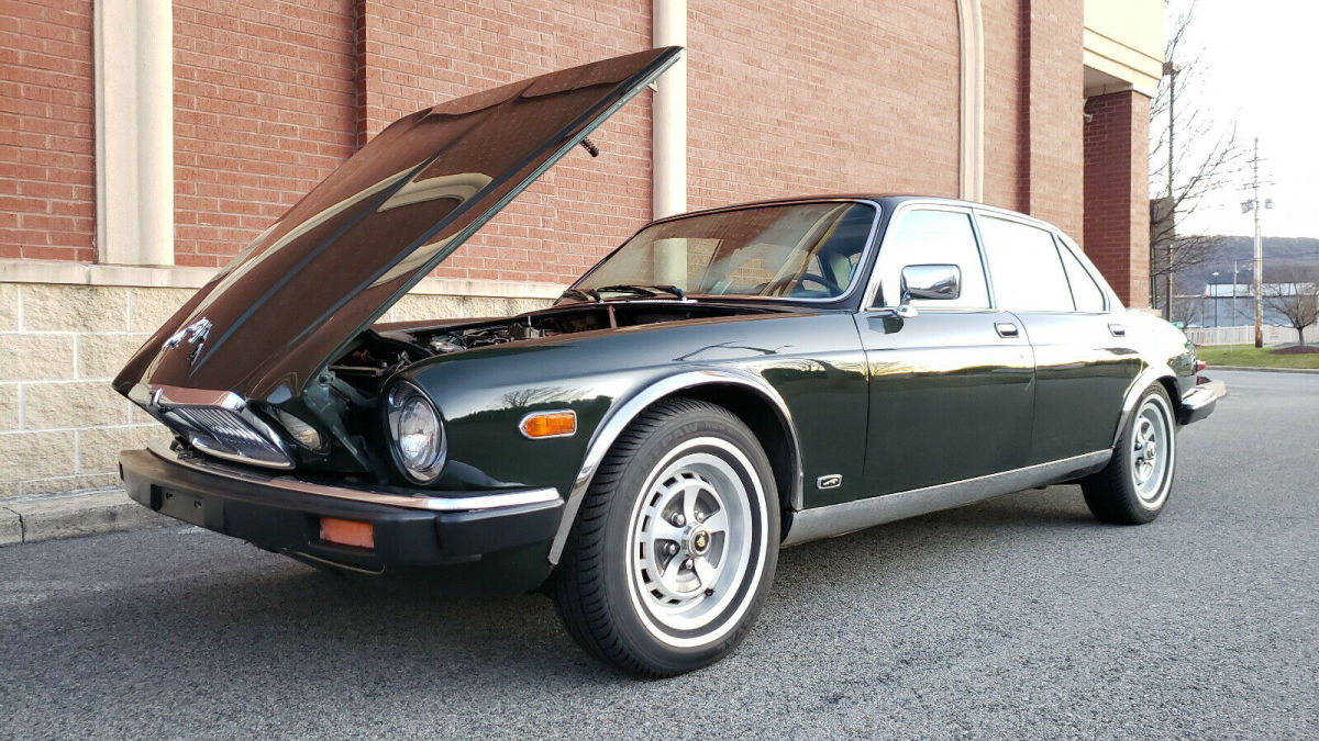 1987 Jaguar XJ6 Sedan