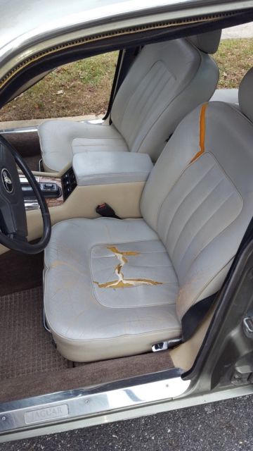 1987 Teal Jaguar XJ6 Sedan