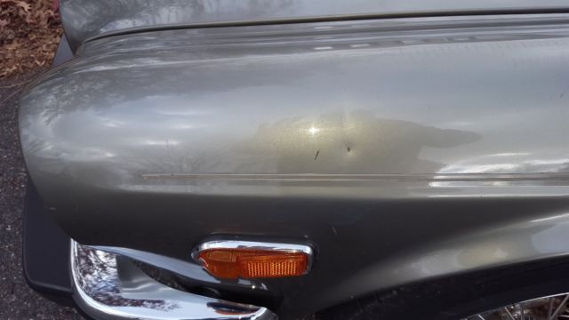 1987 Teal Jaguar XJ6 Sedan