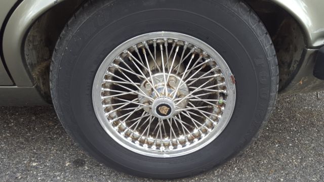 1987 Teal Jaguar XJ6 Sedan