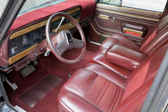 1987 GRAY Jeep Wagoneer SUV