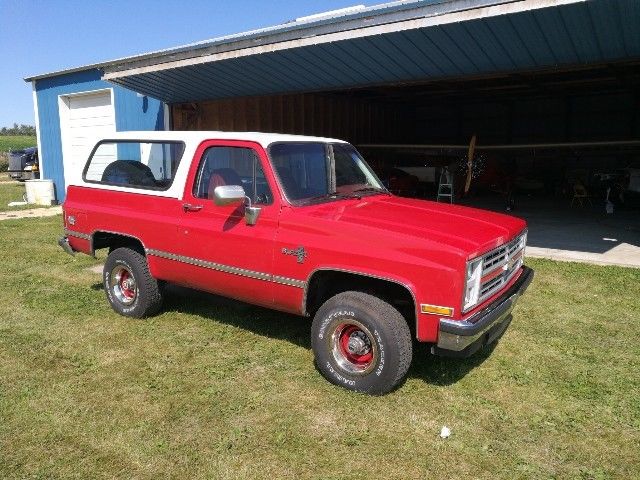 1987 Red Chevrolet Blazer SUV