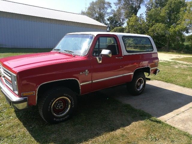 1987 Red Chevrolet Blazer SUV