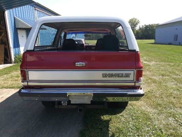 1987 Red Chevrolet Blazer SUV