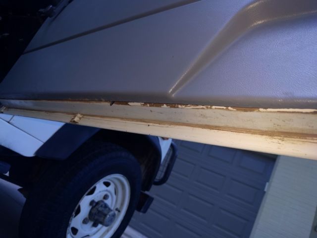 1987 White Land Rover Defender SUV