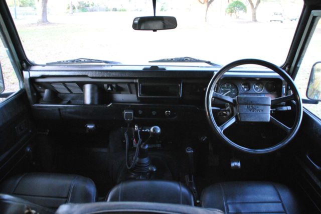 1987 Green Land Rover Defender 3 Door 4x4 Hardtop