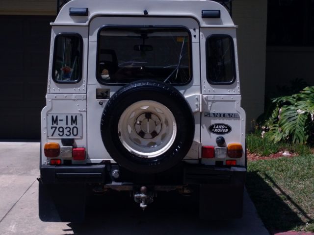 1987 White Land Rover Defender SUV