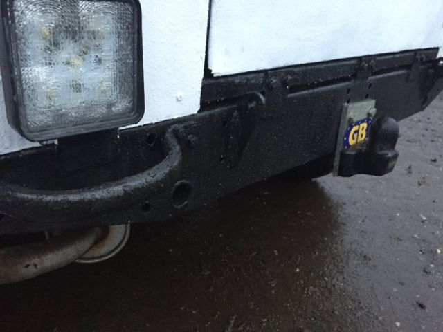 1987 white Land Rover Defender