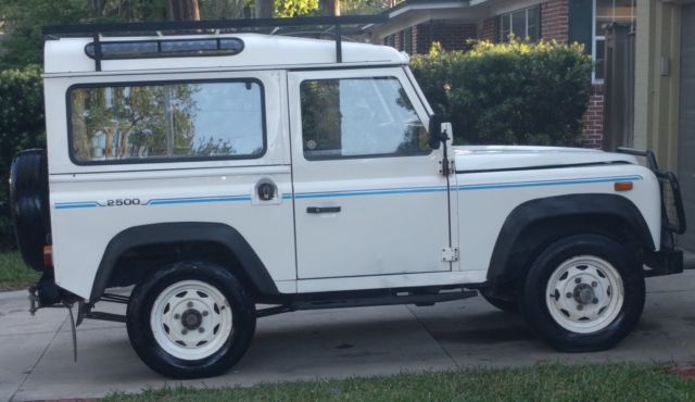 1987 White Land Rover Defender SUV