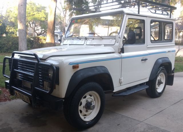 1987 White Land Rover Defender SUV