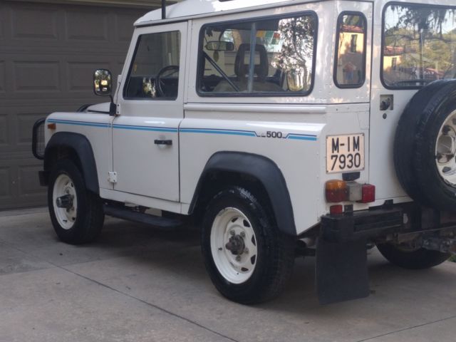 1987 White Land Rover Defender SUV