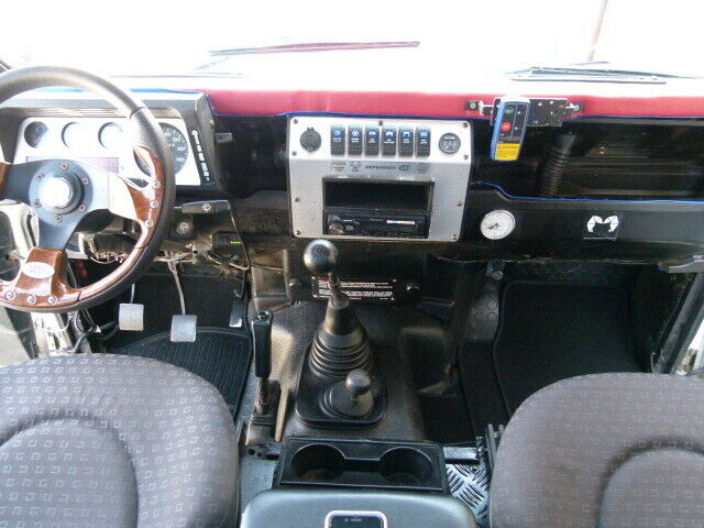 1987 White Land Rover Defender SUV