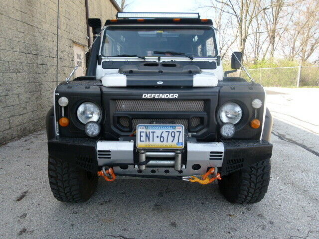 1987 White Land Rover Defender SUV