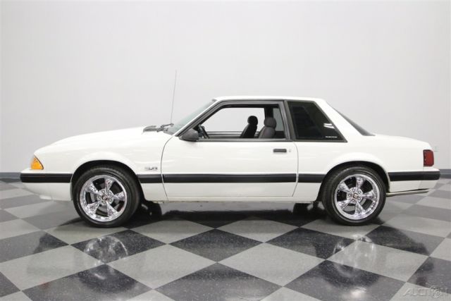 1987 White Ford Mustang