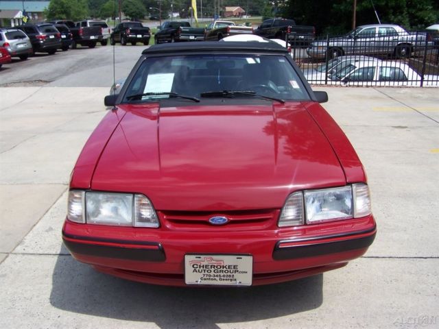 1987 Red Ford Mustang