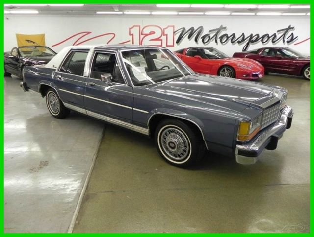 1987 Blue Ford Crown Victoria Sedan