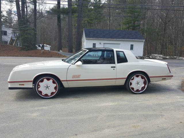 1987 WHITE Chevrolet Monte Carlo