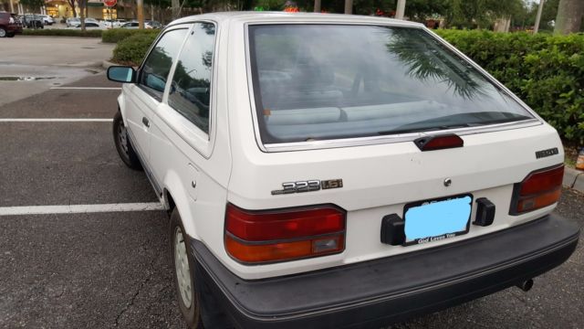 1987 White Mazda 323 Hatchback