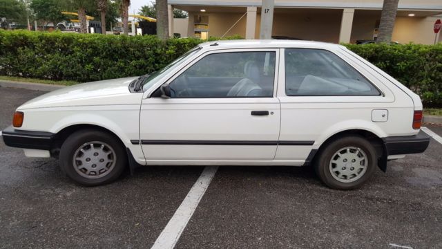 1987 White Mazda 323 Hatchback