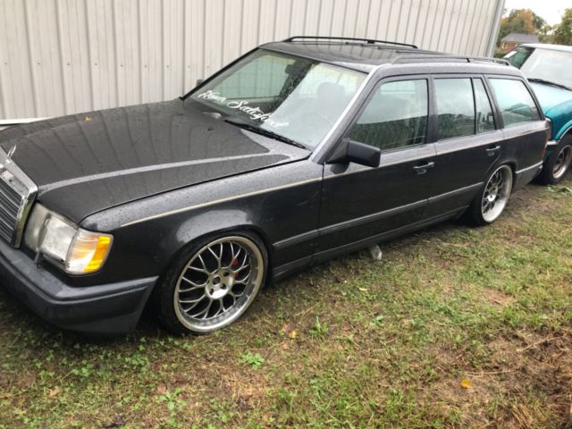 1987 Mercedes-Benz 300-Series
