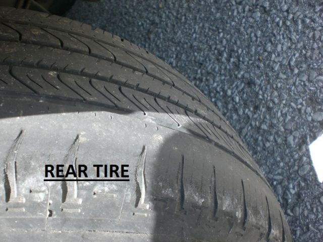 1987 Gold Mercedes-Benz 190-Series Sedan