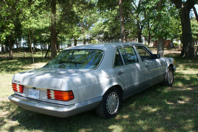 1987 SILVER #735 PAINT CODE Mercedes-Benz 300-Series SEDAN