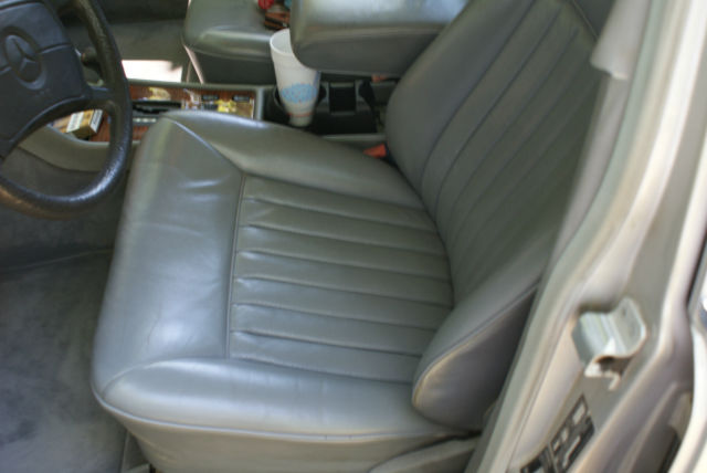 1987 SILVER #735 PAINT CODE Mercedes-Benz 300-Series SEDAN