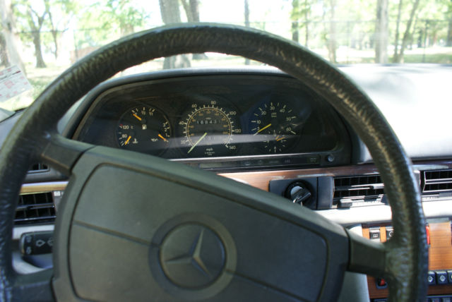 1987 SILVER #735 PAINT CODE Mercedes-Benz 300-Series SEDAN