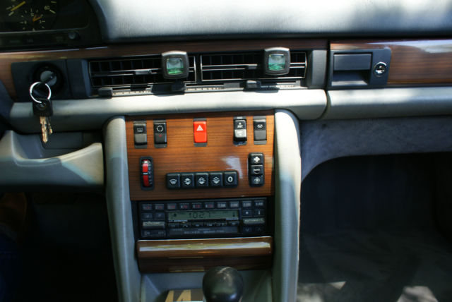 1987 SILVER #735 PAINT CODE Mercedes-Benz 300-Series SEDAN