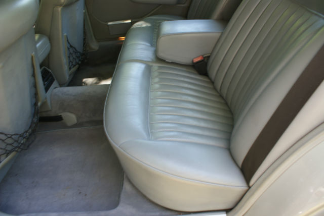 1987 SILVER #735 PAINT CODE Mercedes-Benz 300-Series SEDAN