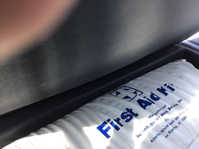 1987 BLACK Mercedes-Benz 300-Series Sedan