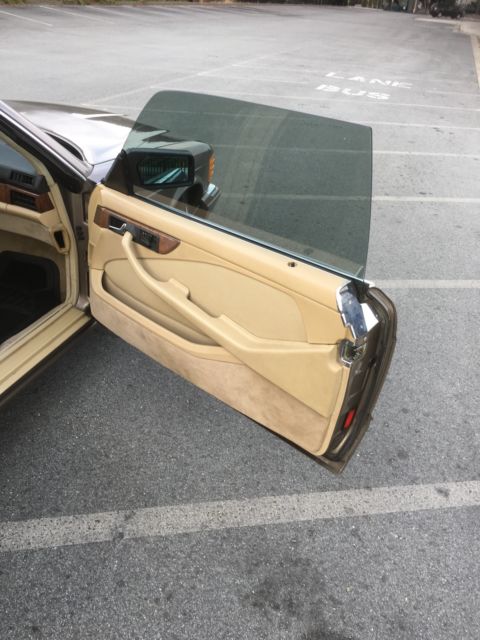 1987 Brown Mercedes-Benz 500-Series Coupe