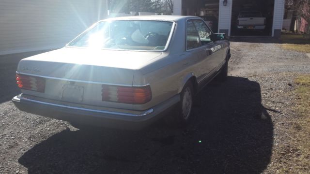 1987 Brown Mercedes-Benz 500-Series Coupe