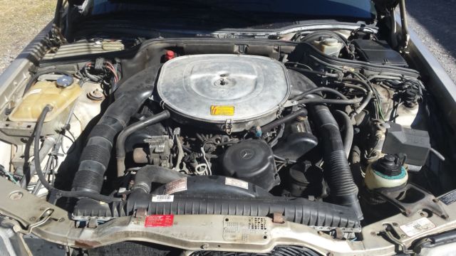 1987 Brown Mercedes-Benz 500-Series Coupe