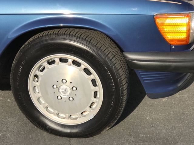 1987 Mercedes-Benz SL-Class