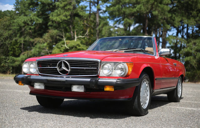 1987 Red Mercedes-Benz SL-Class Convertible