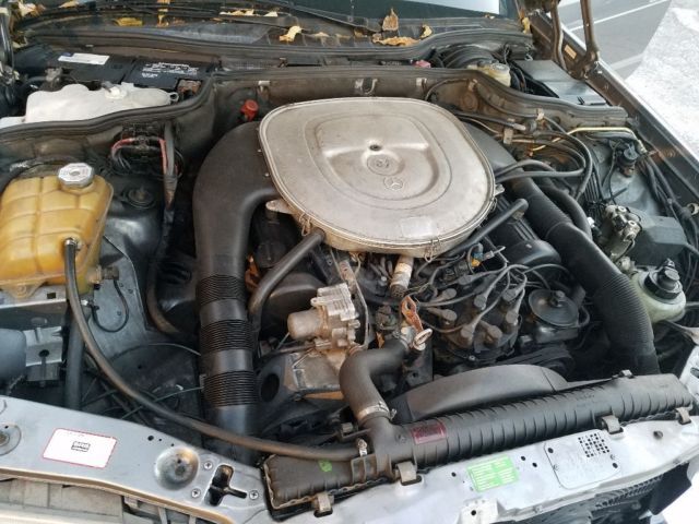 1987 Mercedes-Benz 500-Series