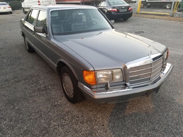 1987 Mercedes-Benz 500-Series