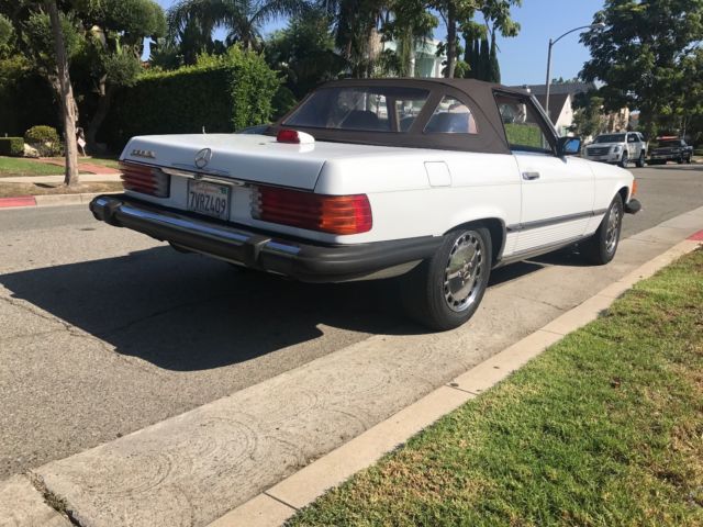 1987 white Mercedes-Benz SL-Class Convertible